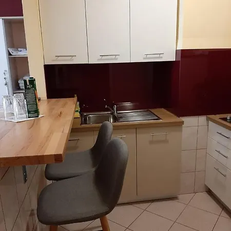 Old Leonardo 公寓 *